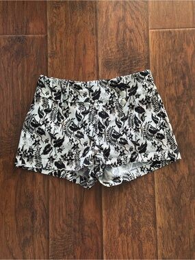 INC International Concepts Black & White Floral High-Waist Shorts